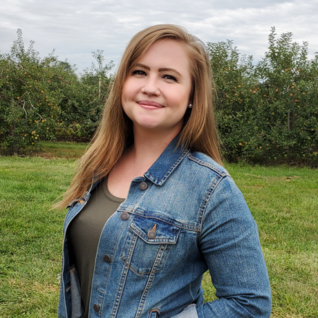 Uhlarik sarah headshot 500x500