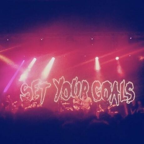 Set your goals merch 1