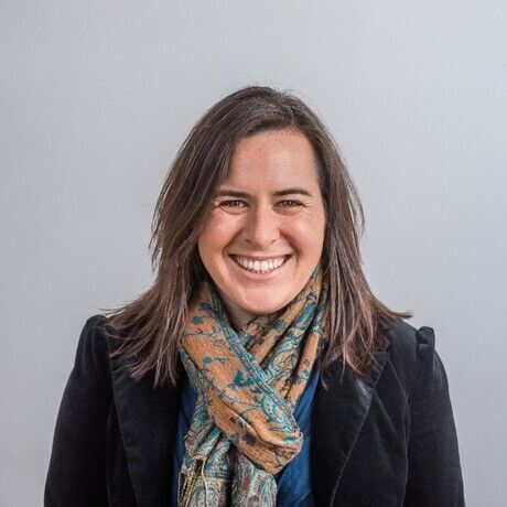 Leslie forman headshot