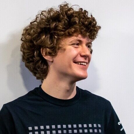 Design bloc headshot cropped