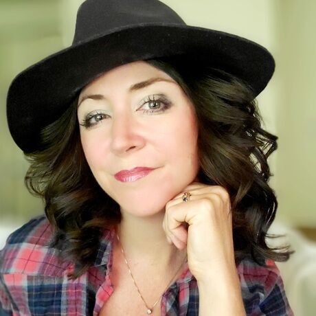 Jennifer ally headshot 2021