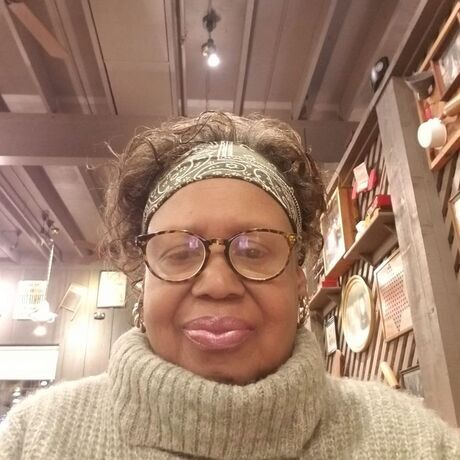 Gwen winter season photo