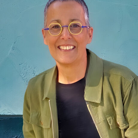 Loripratico headshot