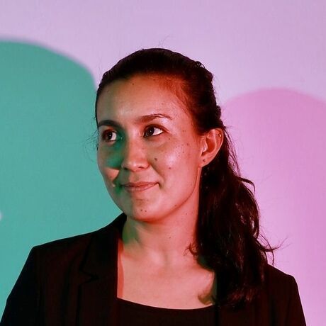 Tao tao holmes headshot