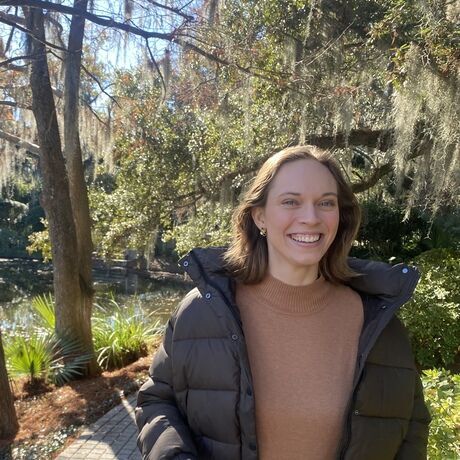 Caitlyn marr headshot