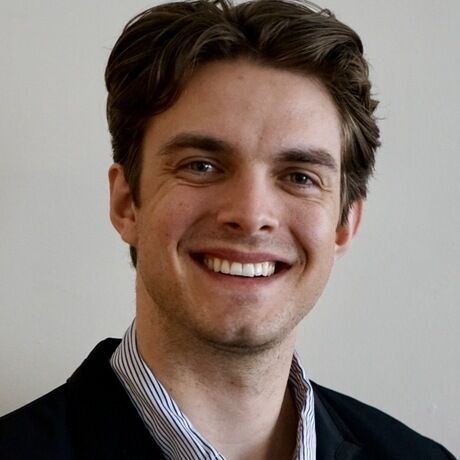 Thomas logue headshot