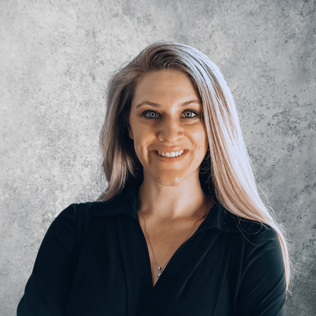 Ashley whitlatch headshot