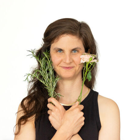 Portrait rose rosemary