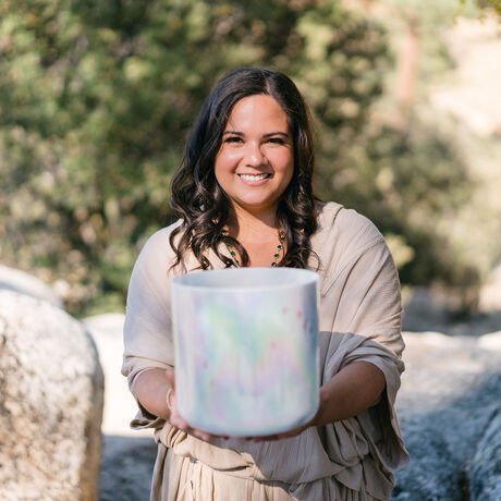Horizontal khaki headshot