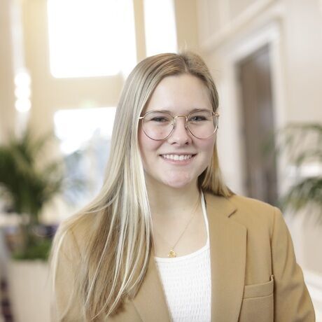 Profile photo with glasses