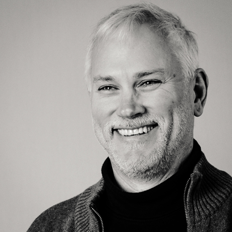 Scott 001 square 600