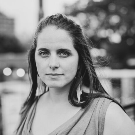 Racheldennis headshot square